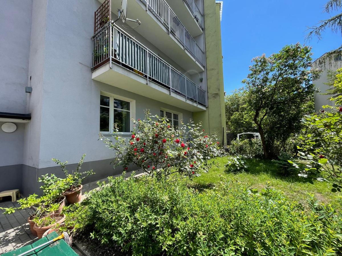 Old Town Nest Apartment Красков Екстериор снимка