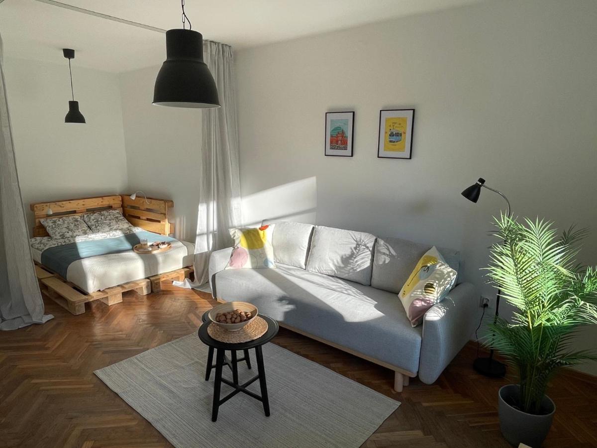 Old Town Nest Apartment Красков Екстериор снимка
